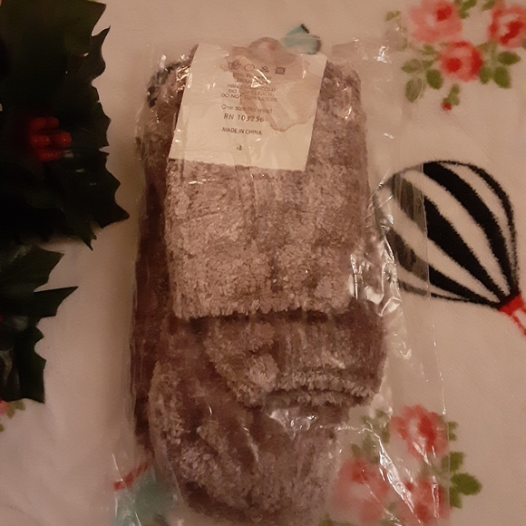 Mauve Chenille Socks - Picture 4 of 5